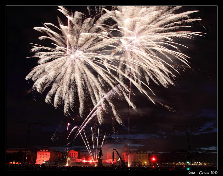 2009   07   Feux artifice Versailles    17